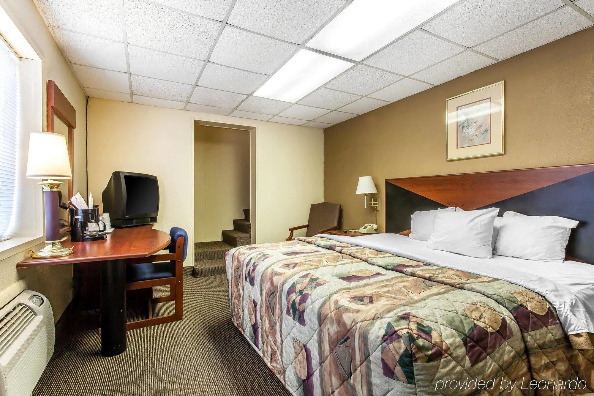 Rodeway Inn North Sandusky Buitenkant foto